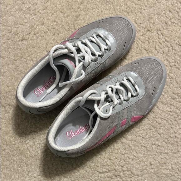 Skechers Women’s Shoes - Picture 5 of 7